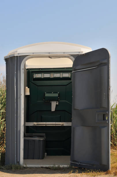 Best Construction site porta potty rental  in Sackets Harbor, NY